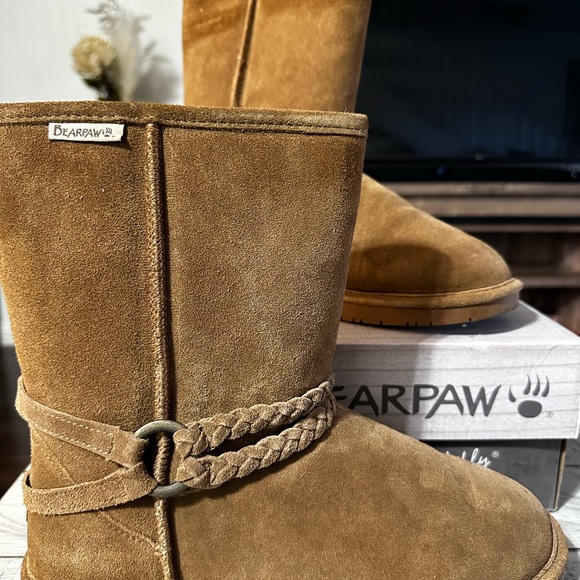 ♥️ Bearpaw Boots - Picture 5 of 5